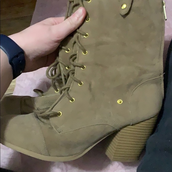 Charlotte Russe Boots - Picture 1 of 3